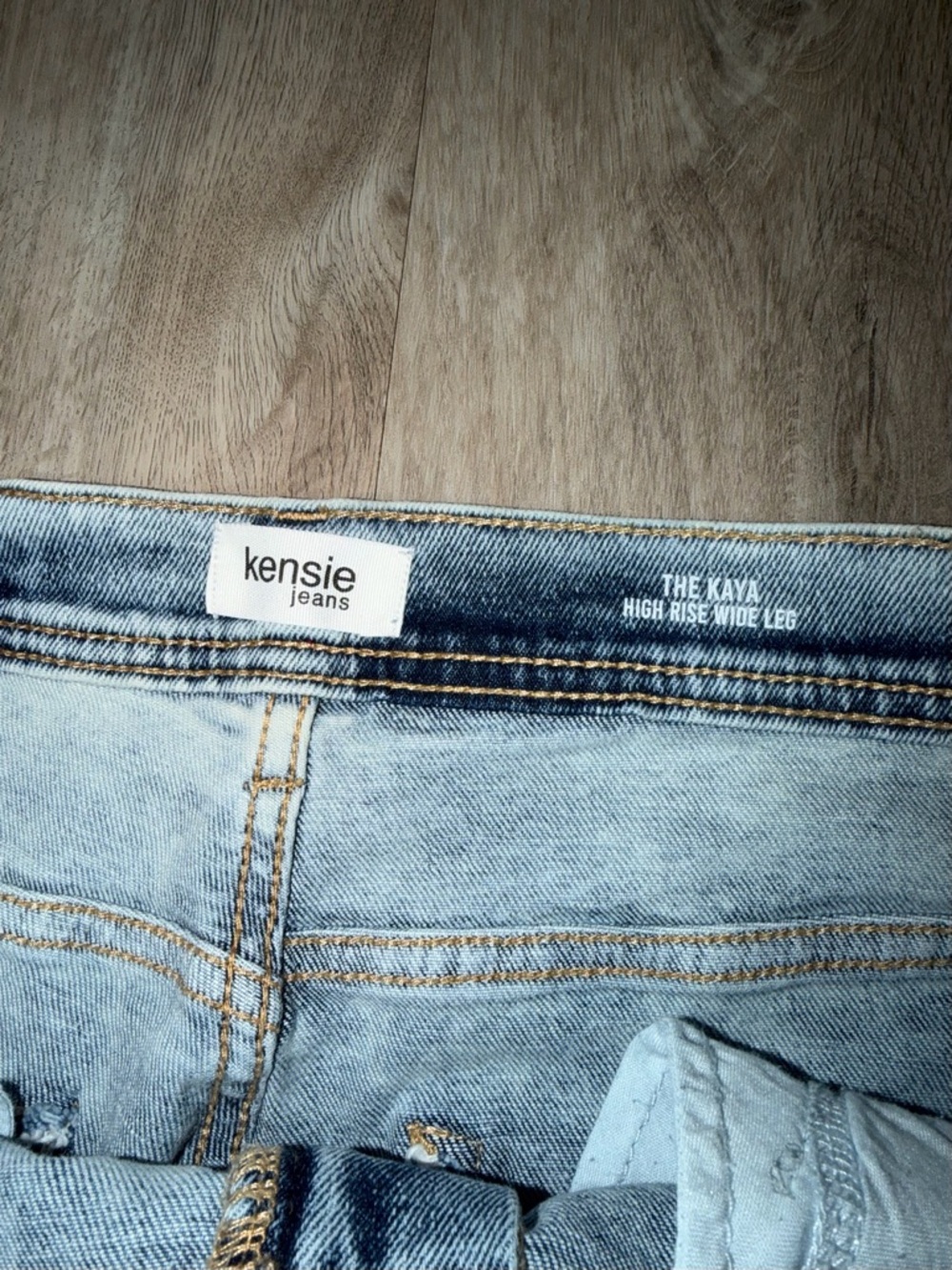 NWT Kensie Women’s The Kaya High Rise Wide Leg Jeans - Size 12 - 31” Length - Picture 5 of 7
